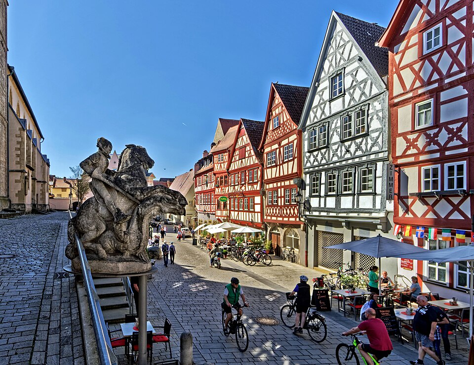 Fenster-Fachbetriebe in Ochsenfurt: Stadtansicht – Foto: Holger Uwe Schmitt Fenster-Fachbetriebe in Ochsenfurt: Stadtansicht