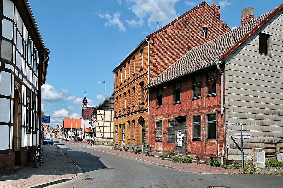 Fenster-Fachbetriebe in Oebisfelde: Lange Straße – Foto: losch Fenster-Fachbetriebe in Oebisfelde: Lange Straße