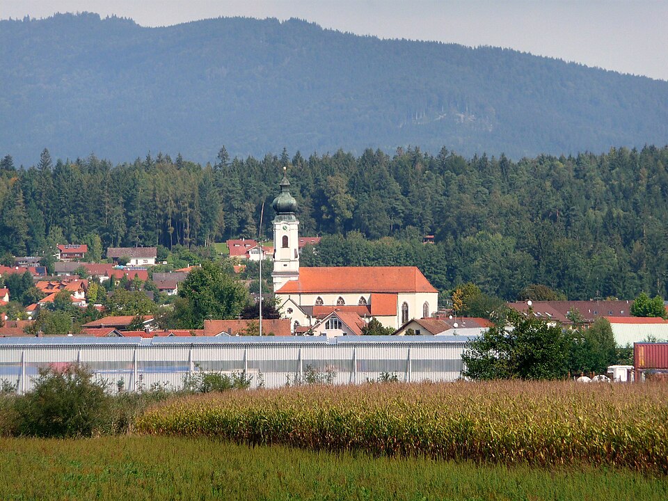Fenster-Gurus in Offenberg – Ansicht von Offenberg (Foto: Konrad Lackerbeck) Fenster-Gurus in Offenberg – Ansicht von Offenberg
