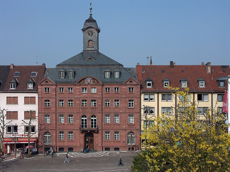 Fenster-Fachbetriebe in Pirmasens: Altes Rathaus