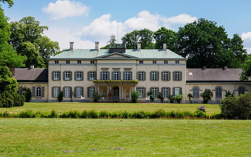 Fenster-Fachbetriebe in Rastede: Schloss – Foto: JoachimKohler-HB Fenster-Fachbetriebe in Rastede: Schloss