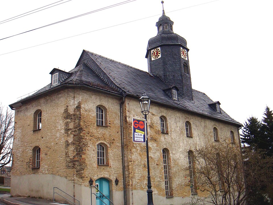 Fenster-Gurus in Remptendorf – Evangelische Kirche (Foto: BrThomas at German Wikipedia) Evangelische Kirche in Remptendorf – Fenster-Gurus vermittelt Fachbetriebe in Remptendorf