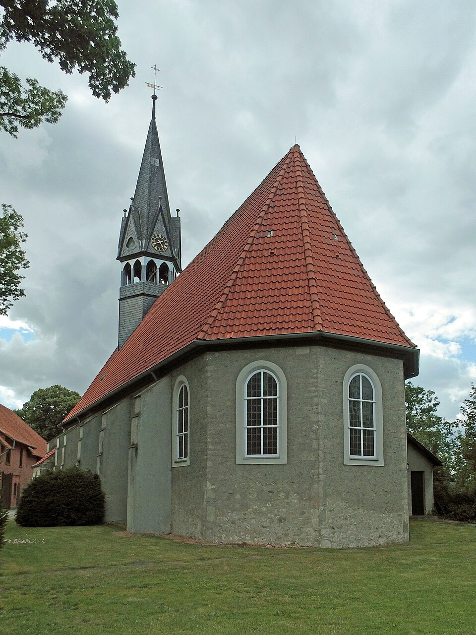 Kirche in Ribbesbüttel – Fenster-Gurus vermittelt Fachbetriebe in Ribbesbüttel