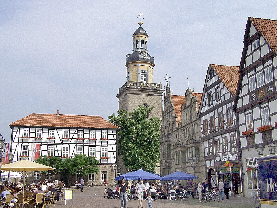 Fenster-Fachbetriebe in Rinteln: Marktplatz – Foto: Stebra Fenster-Fachbetriebe in Rinteln: Marktplatz
