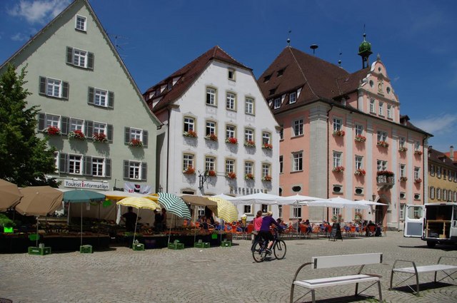 Fenster-Fachbetriebe in Rottenburg am Neckar: Marktplatz – Foto: K-H Lipp Fenster-Fachbetriebe in Rottenburg am Neckar: Marktplatz