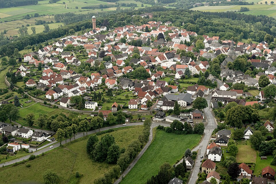 Fenster-Fachbetriebe in Rüthen: Mit Stadtmauer