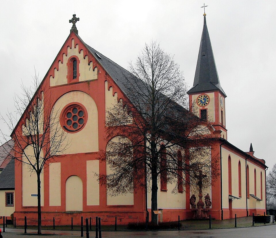 Fenster-Gurus in Rust – Kirche (Foto: Rauenstein) Kirche in Rust – Fenster-Gurus vermittelt Fachbetriebe in Rust