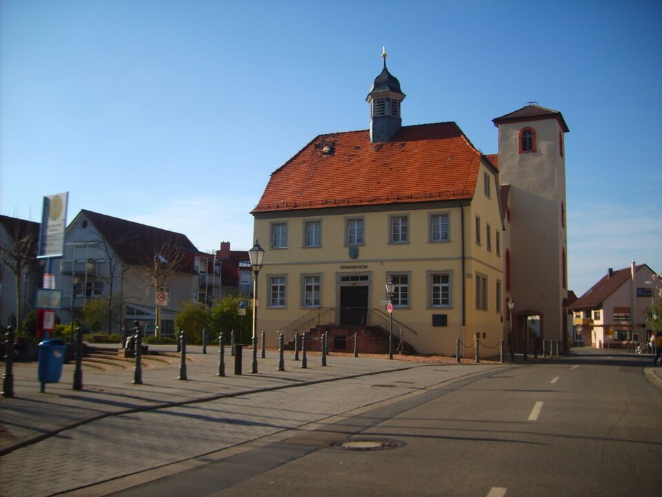 Fenster-Fachbetriebe in Sandhausen: Altes Rathaus