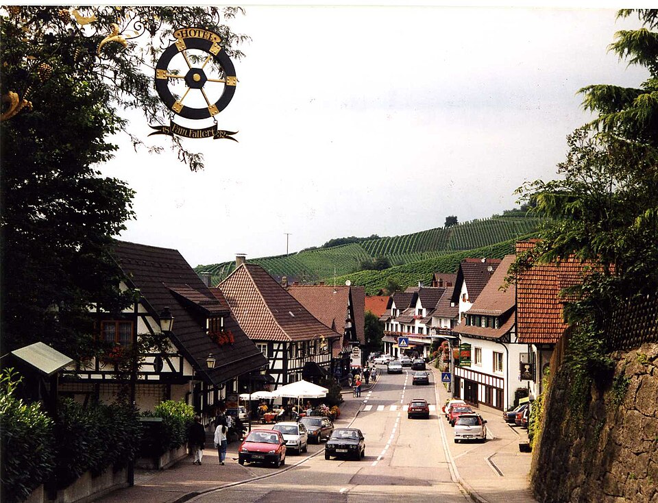Fenster-Gurus in Sasbachwalden – Ansicht von Sasbachwalden (Foto: Jacquesverlaeken) Fenster-Gurus in Sasbachwalden – Ansicht von Sasbachwalden