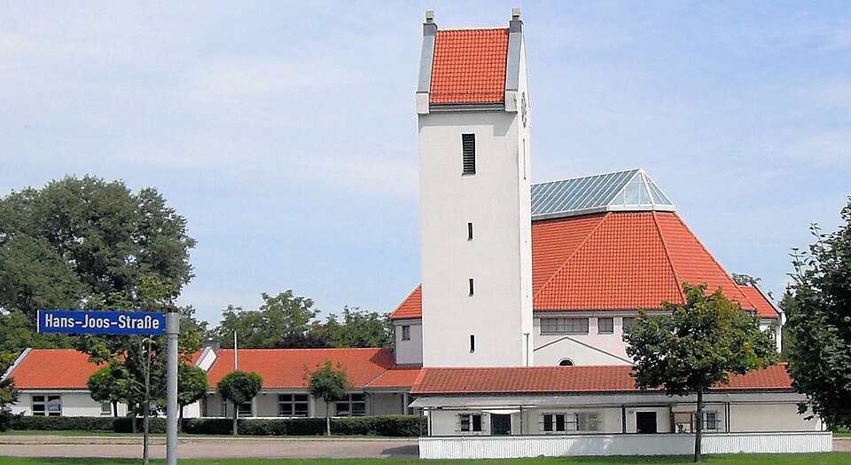 Fenster-Fachbetriebe in Schallstadt: Kirche