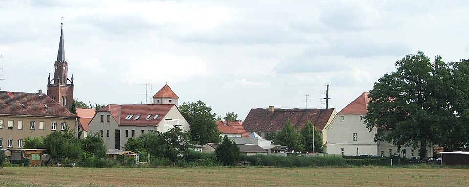 Fenster-Gurus in Schlieben – Ansicht von Schlieben (Foto: LutzBruno) Fenster-Gurus in Schlieben – Ansicht von Schlieben