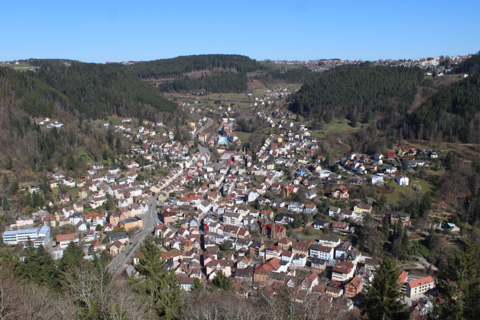 Fenster-Fachbetriebe in Schramberg: Stadtansicht – Foto: Zonk43 Fenster-Fachbetriebe in Schramberg: Stadtansicht