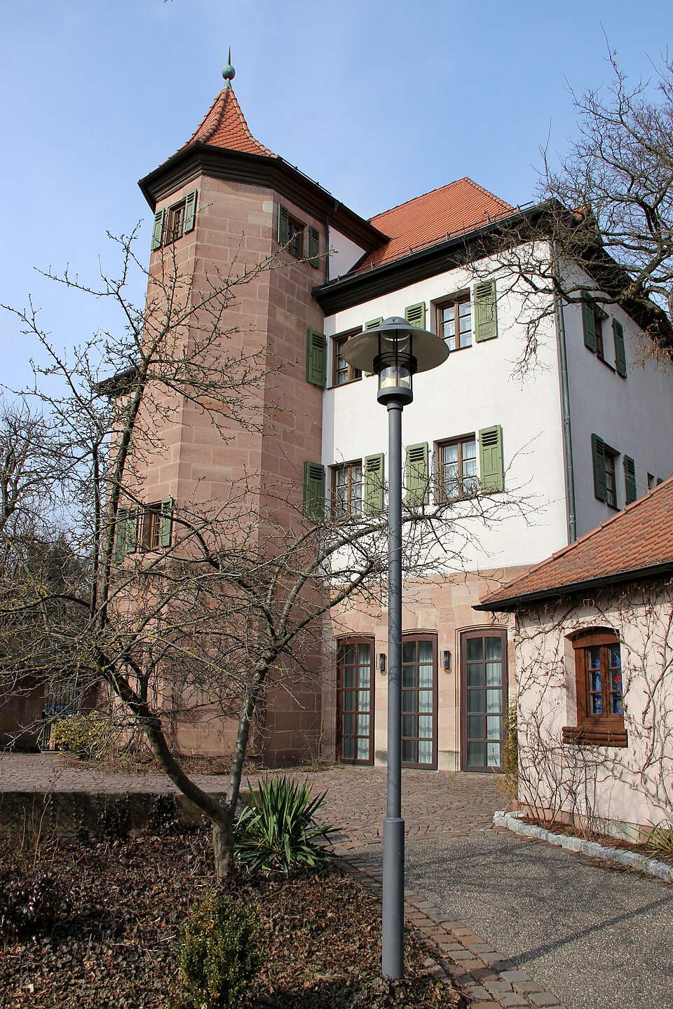 Fenster-Fachbetriebe in Schwaig: Schloss – Foto: Derzno Fenster-Fachbetriebe in Schwaig: Schloss