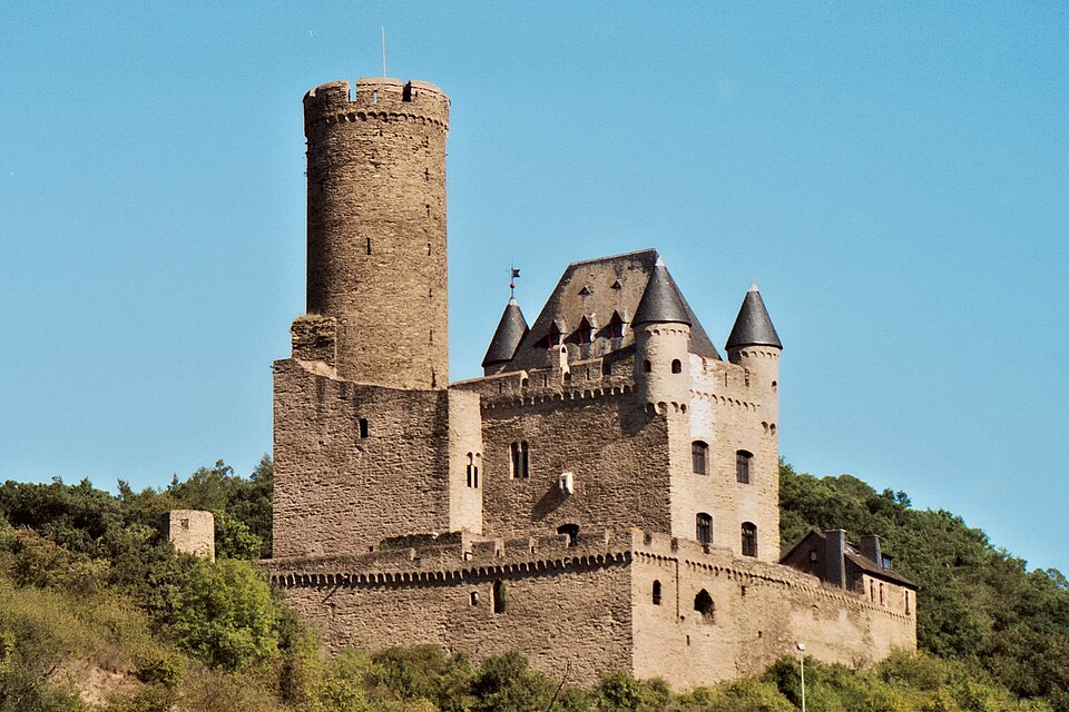 Fenster-Fachbetriebe in Schwalbach: Burg