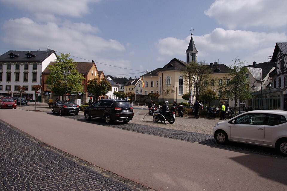 Marktplatz in Selters – Fenster-Gurus vermittelt Fachbetriebe in Selters