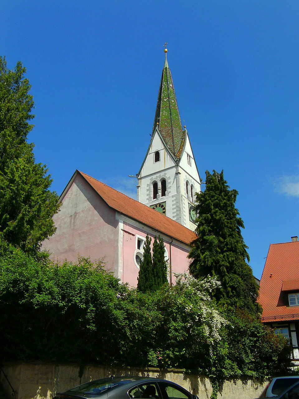 Fenster-Gurus in Sipplingen – Kirche (Foto: Mdpks) Kirche in Sipplingen – Fenster-Gurus vermittelt Fachbetriebe in Sipplingen
