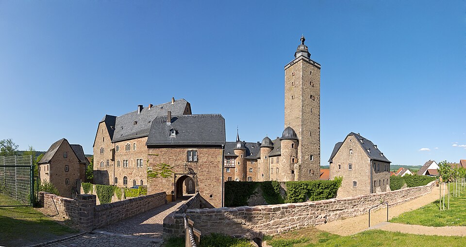 Fenster-Fachbetriebe in Steinau an der Straße: Schloss Panorama