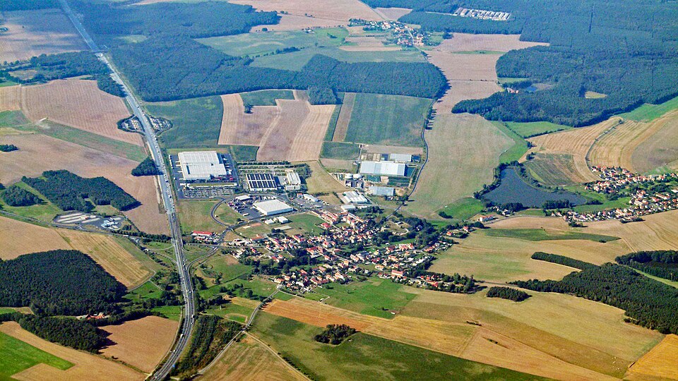 Fenster-Gurus in Thiendorf – Ansicht von Thiendorf (Foto: Brücke-Osteuropa) Fenster-Gurus in Thiendorf – Ansicht von Thiendorf