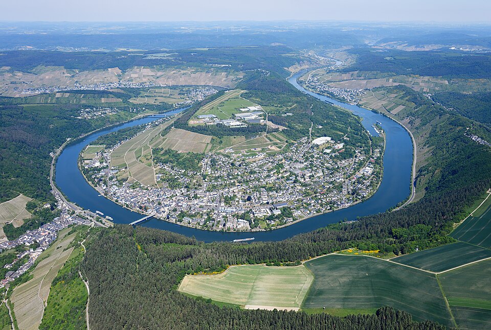 Fenster-Fachbetriebe in Traben-Trarbach: Stadtansicht – Foto: Carsten Steger Fenster-Fachbetriebe in Traben-Trarbach: Stadtansicht