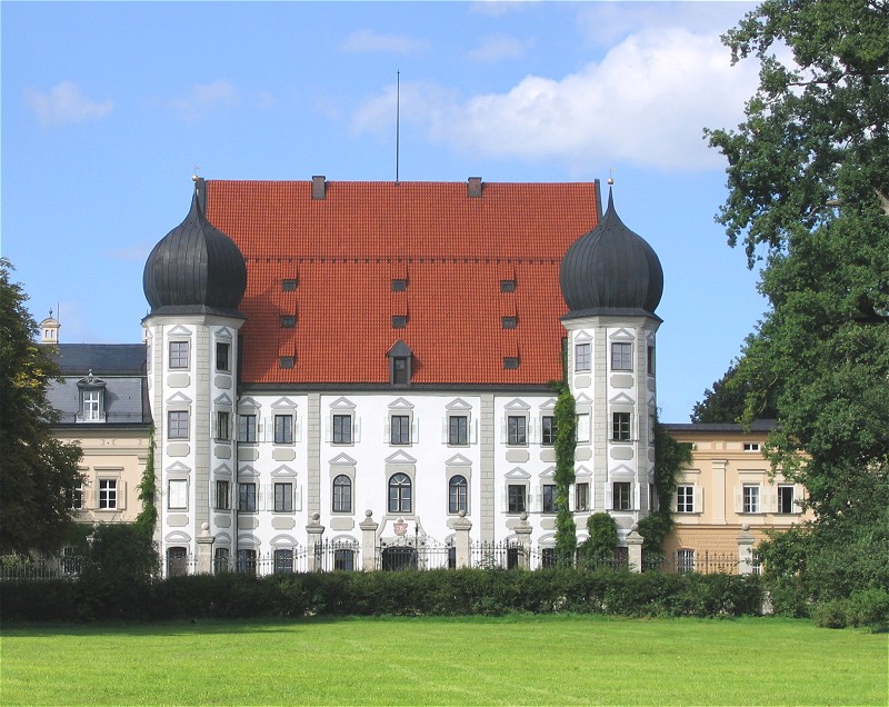 Fenster-Fachbetriebe in Tuntenhausen: Schloss – Foto: Rufus46 Fenster-Fachbetriebe in Tuntenhausen: Schloss