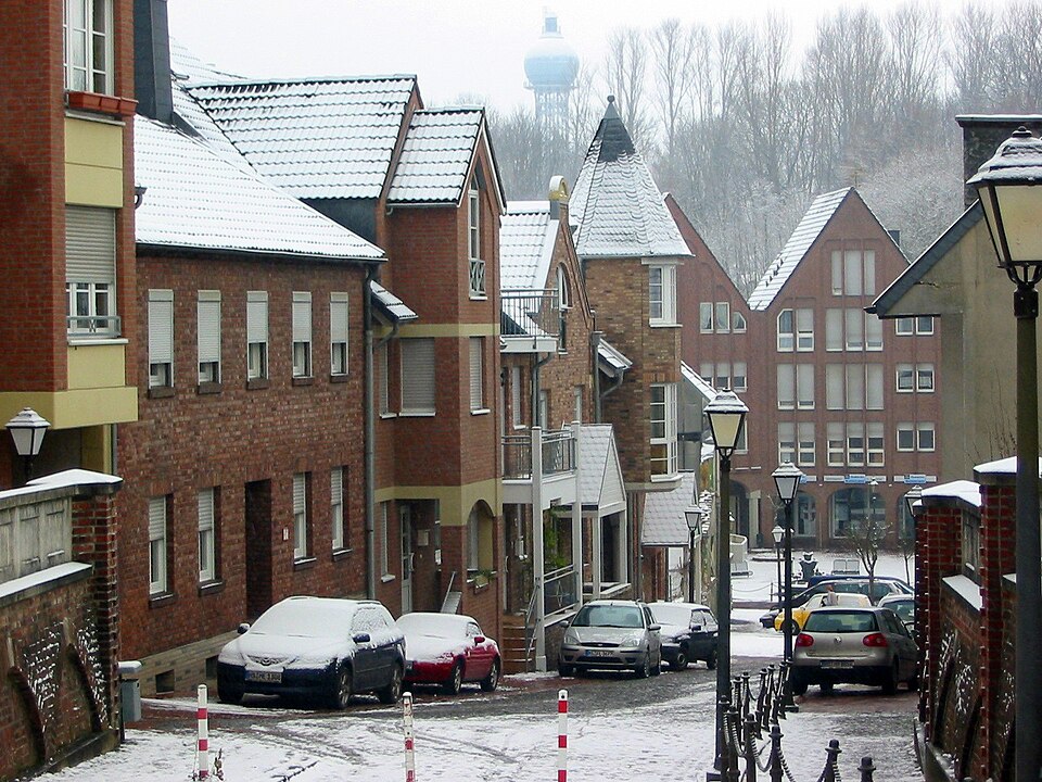 Fenster-Fachbetriebe in Übach-Palenberg: Stadtansicht – Foto: Kolling Fenster-Fachbetriebe in Übach-Palenberg: Stadtansicht