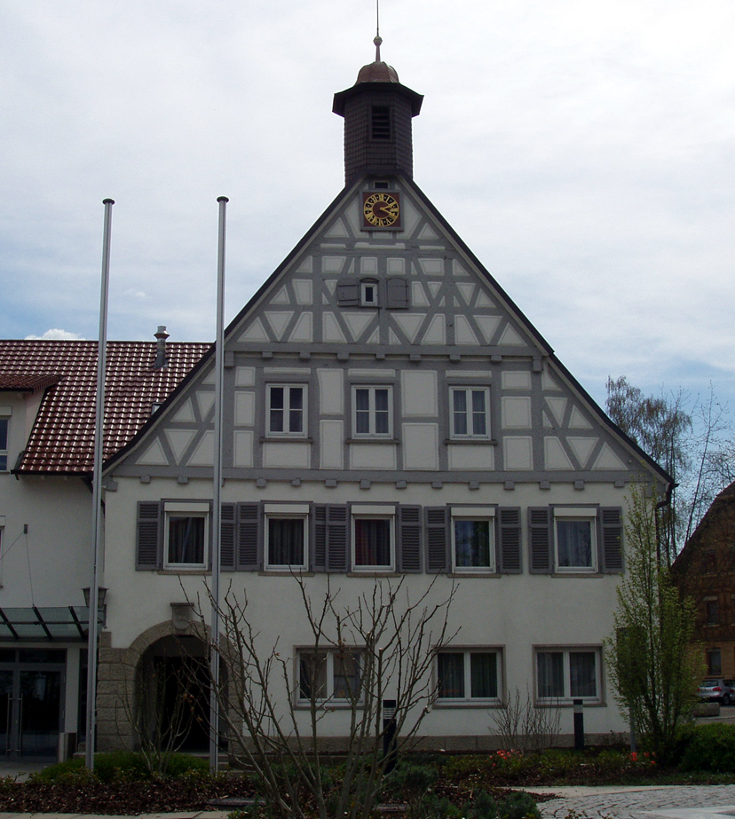 Fenster-Fachbetriebe in Uhingen: Rathaus – Foto: Christof Essig Fenster-Fachbetriebe in Uhingen: Rathaus