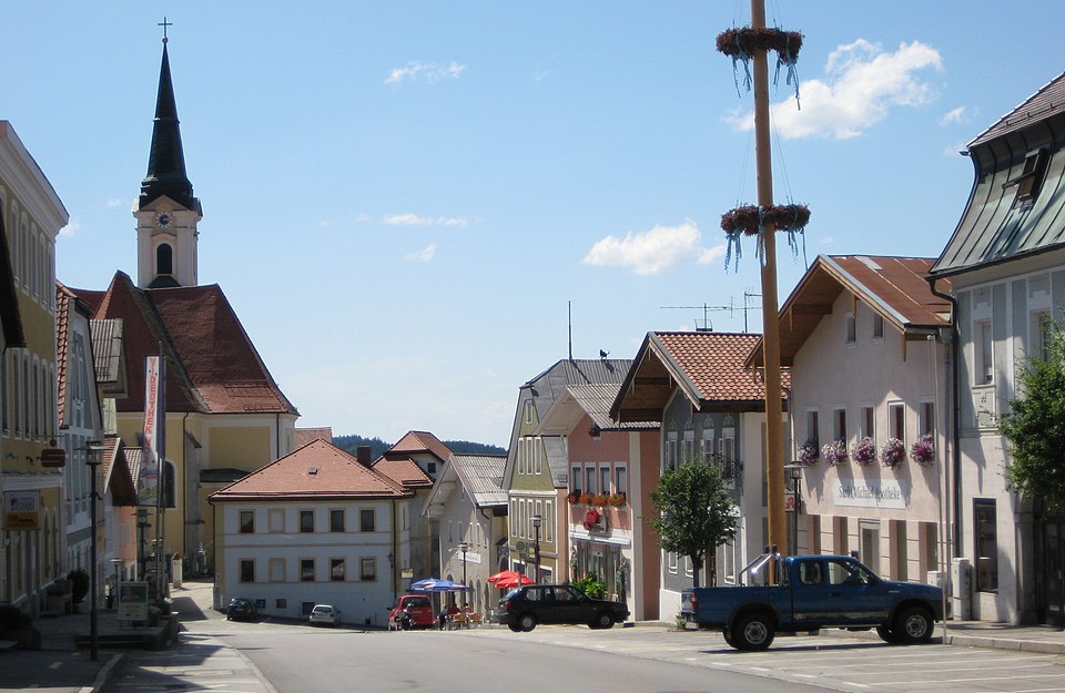 Fenster-Fachbetriebe in Untergriesbach: Marktplatz