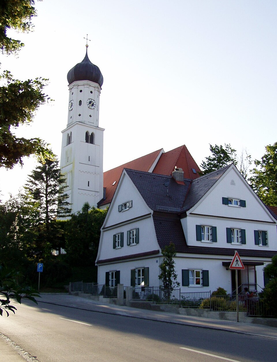 Fenster-Fachbetriebe in Untermeitingen: Kirche – Foto: Flodur63 Fenster-Fachbetriebe in Untermeitingen: Kirche