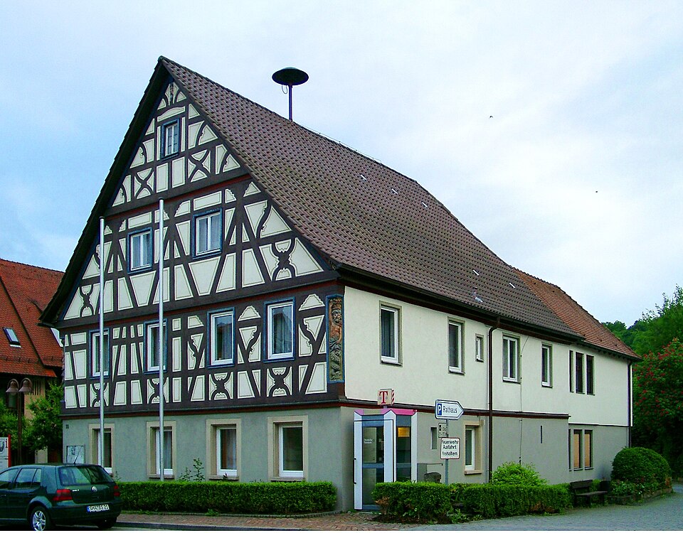 Rathaus in Untermünkheim – Fenster-Gurus vermittelt Fachbetriebe in Untermünkheim
