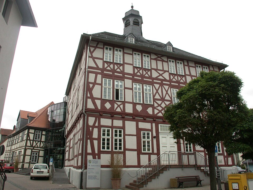 Fenster-Fachbetriebe in Usingen: Rathaus – Foto: Volker Thies Fenster-Fachbetriebe in Usingen: Rathaus