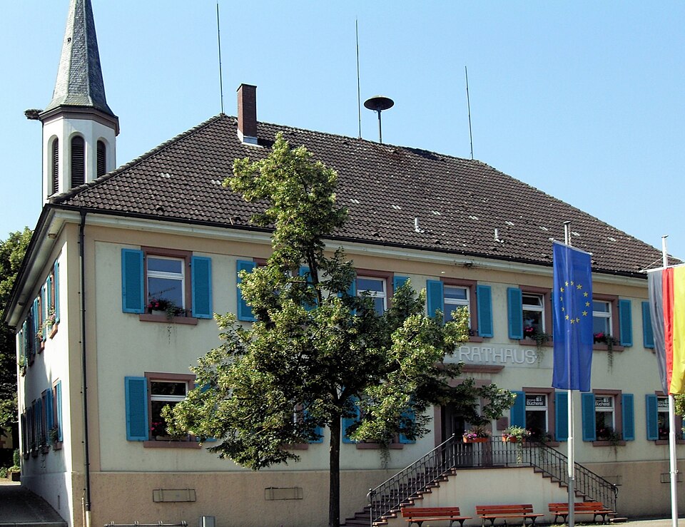Rathaus in Vörstetten – Fenster-Gurus vermittelt Fachbetriebe in Vörstetten