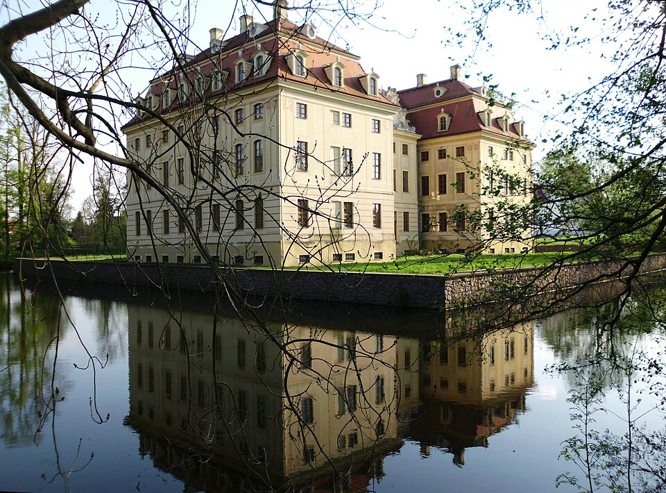 Fenster-Gurus in Wachau – Schloss (Foto: Paulis) Schloss in Wachau – Fenster-Gurus vermittelt Fachbetriebe in Wachau