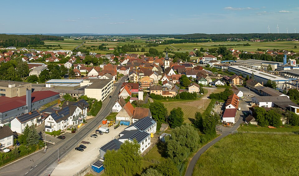 Luftbild in Wachenroth – Fenster-Gurus vermittelt Fachbetriebe in Wachenroth