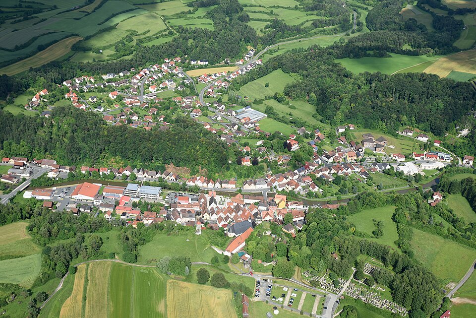Fenster-Gurus in Waischenfeld – Ansicht von Waischenfeld (Foto: Pegasus2) Fenster-Gurus in Waischenfeld – Ansicht von Waischenfeld