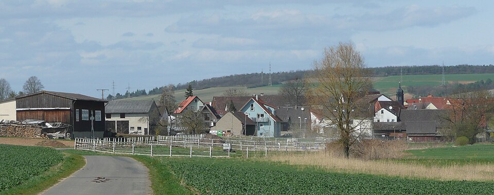 Fenster-Fachbetriebe in Waldbüttelbrunn: Mädelhofen, Ortsansicht