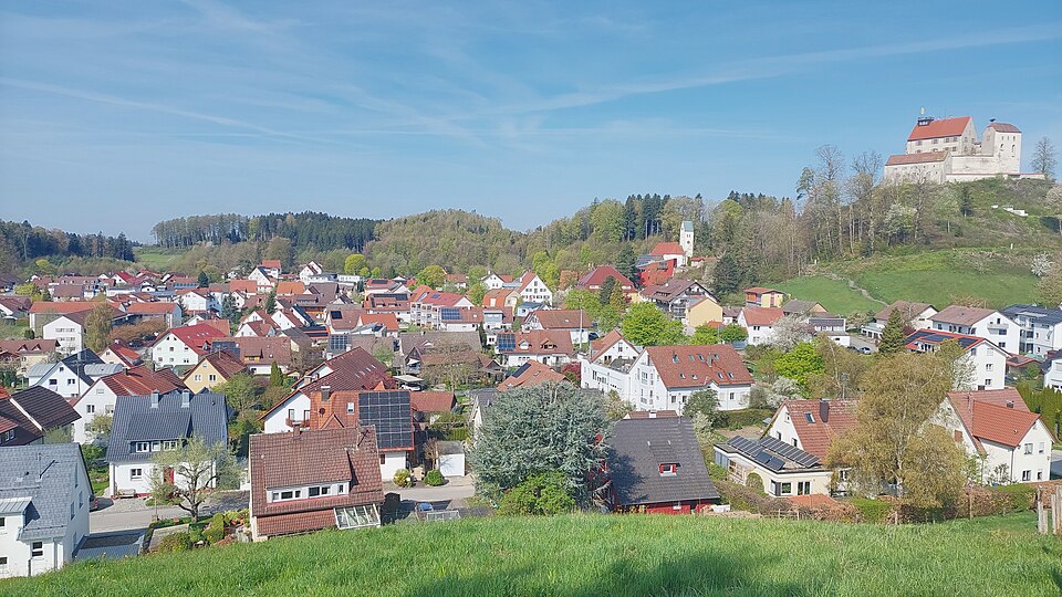 Fenster-Gurus in Waldburg – Ansicht von Waldburg (Foto: Harald Hetzner) Fenster-Gurus in Waldburg – Ansicht von Waldburg