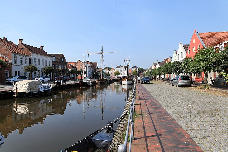 Fenster-Fachbetriebe in Weener: Hafen + Alter Hafen
