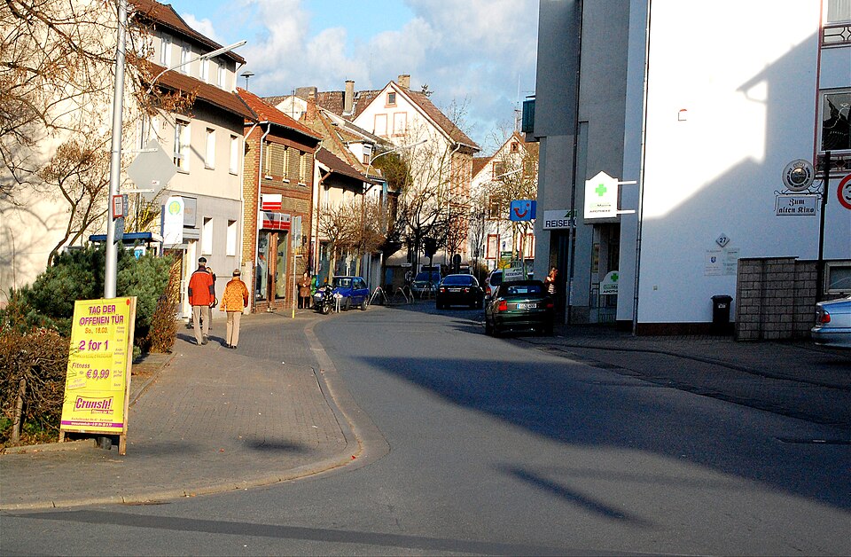 Fenster-Fachbetriebe in Weiterstadt: Stadtansicht – Foto: André Poth Fenster-Fachbetriebe in Weiterstadt: Stadtansicht