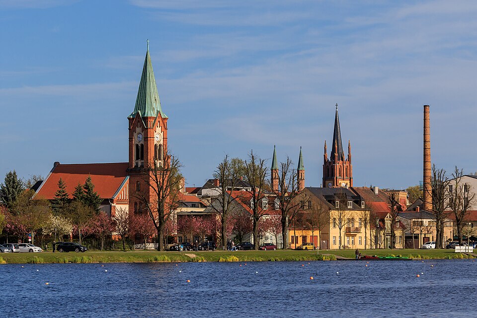 Fenster-Fachbetriebe in Werder (Havel): Stadtansicht – Foto: A.Savin Fenster-Fachbetriebe in Werder (Havel): Stadtansicht