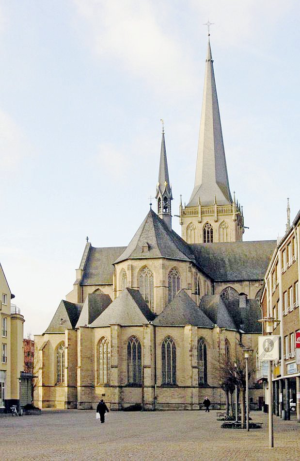 Fenster-Fachbetriebe in Wesel: Willibrordi Dom