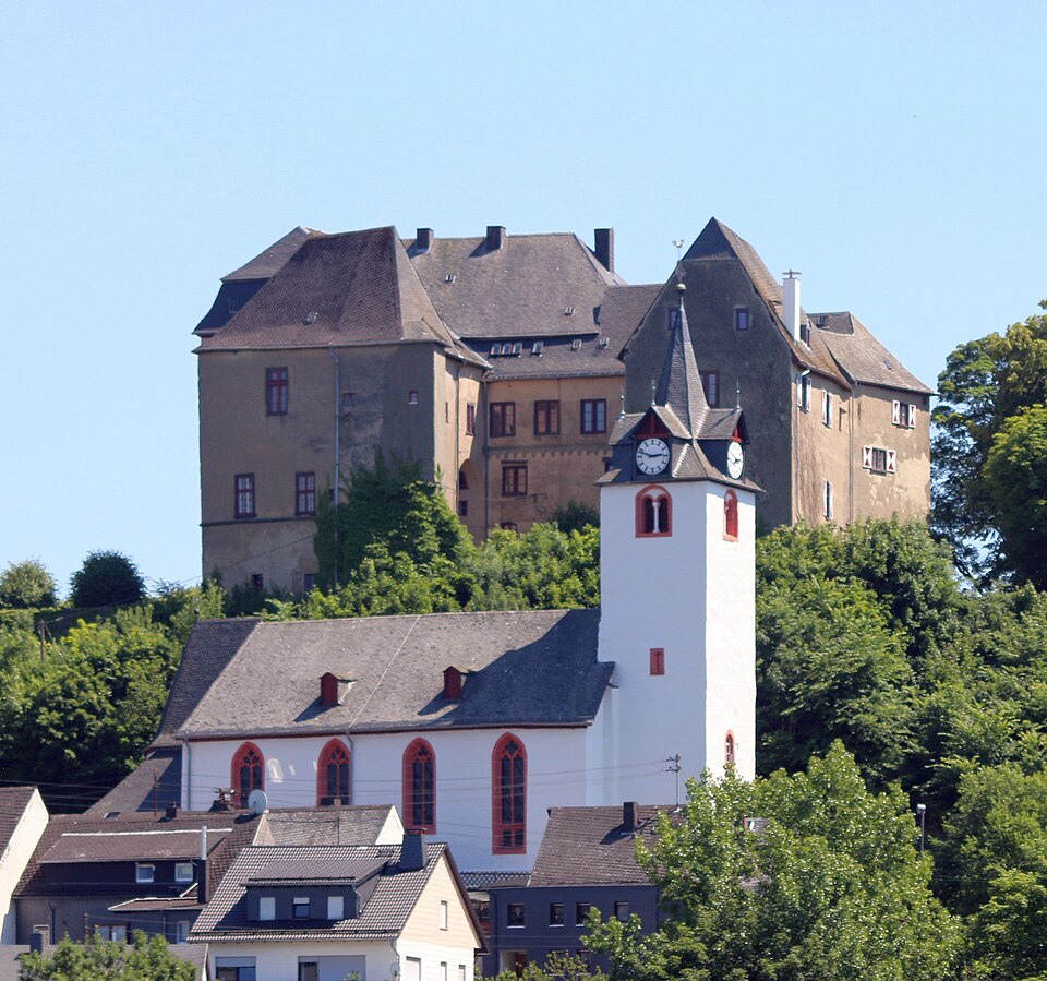 Fenster-Fachbetriebe in Westerburg: Schloss Kirche und Altstadt
