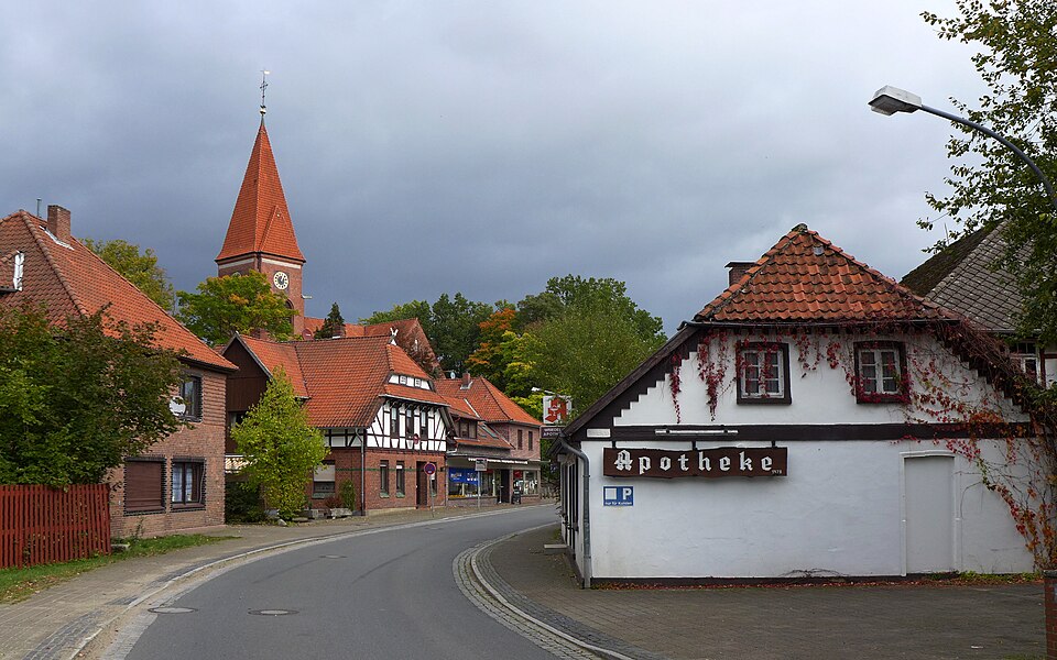 Ortsmitte in Wriedel – Fenster-Gurus vermittelt Fachbetriebe in Wriedel