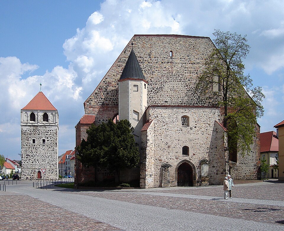Fenster-Fachbetriebe in Zerbst: Bartholomäikirche – Foto: mazbln Fenster-Fachbetriebe in Zerbst: Bartholomäikirche