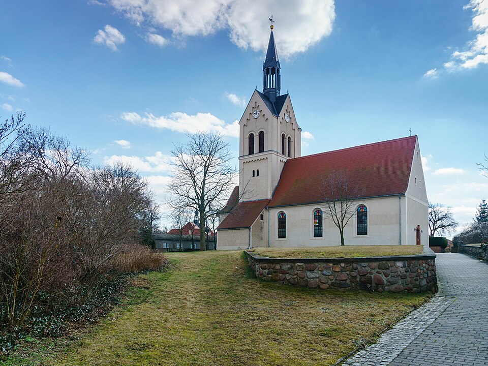 Fenster-Gurus in Zschepplin – Ansicht von Zschepplin (Foto: Radler59) Fenster-Gurus in Zschepplin – Ansicht von Zschepplin